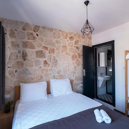 Solo Boutique Hotel Анталія Екстер'єр фото