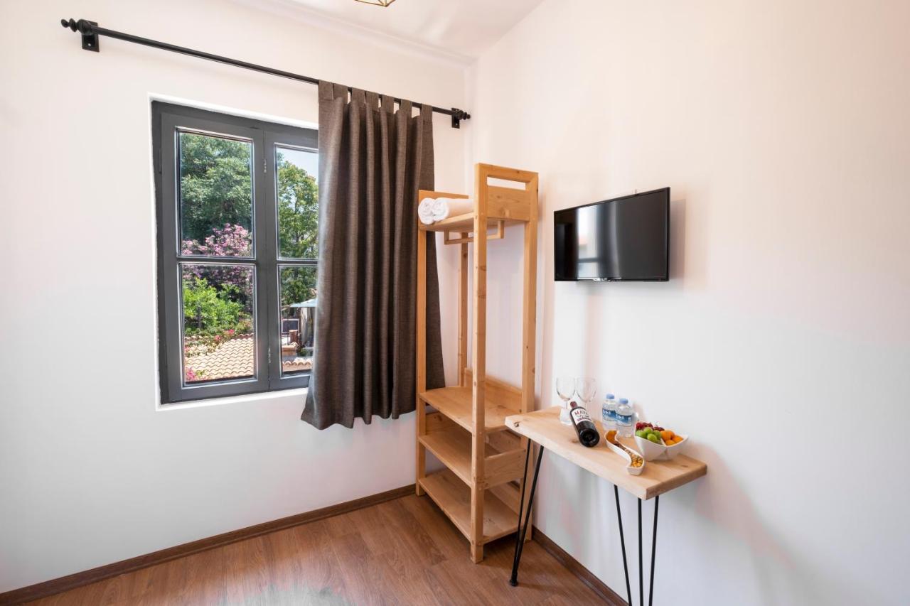 Solo Boutique Hotel Анталія Екстер'єр фото