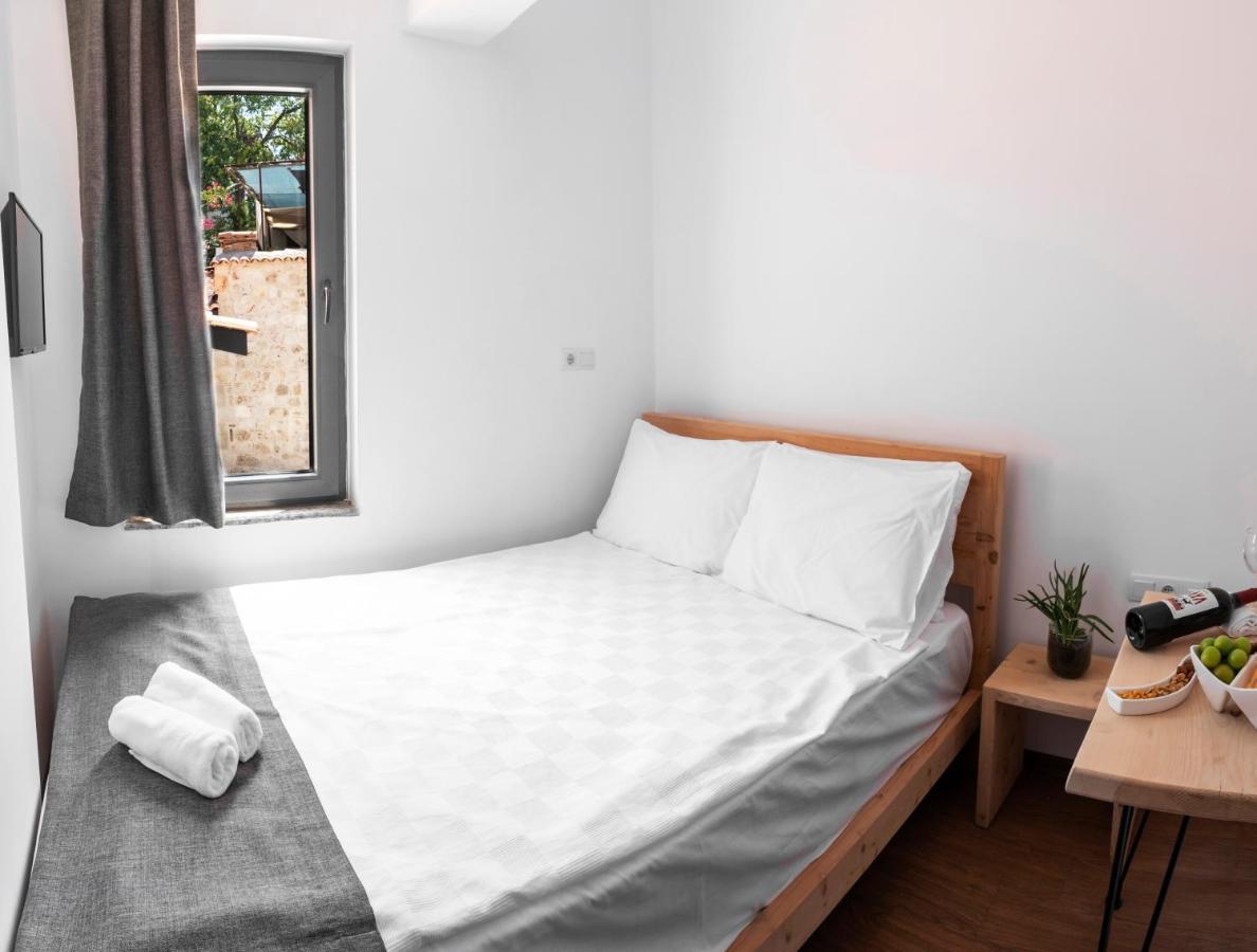Solo Boutique Hotel Анталія Екстер'єр фото